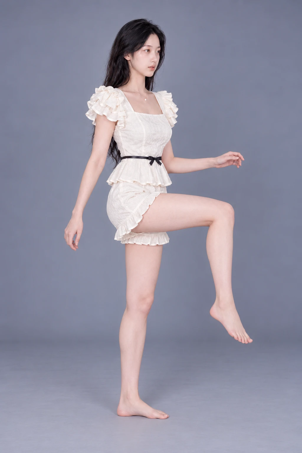 Standing with one knee lifted / Reference view