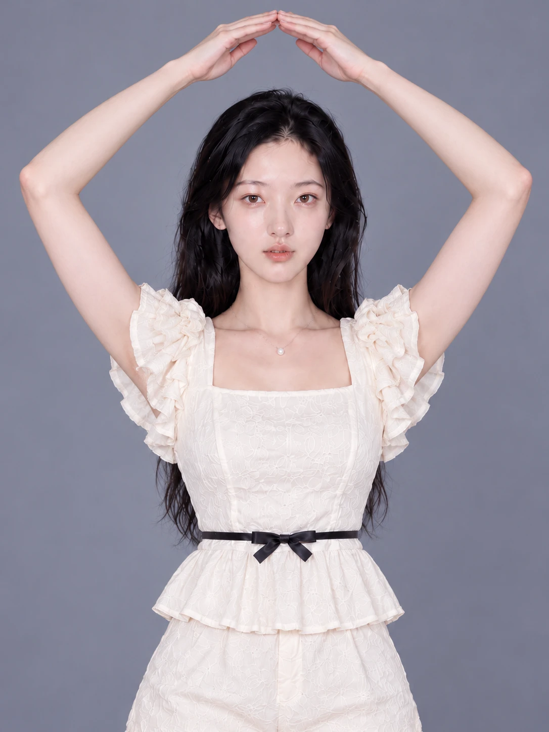 Heart with both arms overhead / Front